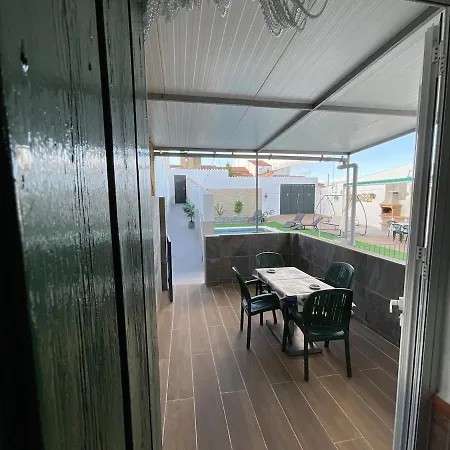 Vtar Con Piscina Holiday home *